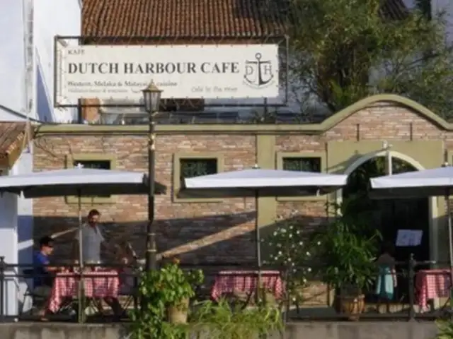 Dutch Harbour Café