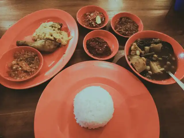 Gambar Makanan Ayam Karmila 15