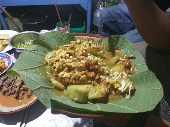 Gambar Makanan Nasi Tahu & Sate Srepeh Bu Slamet 11