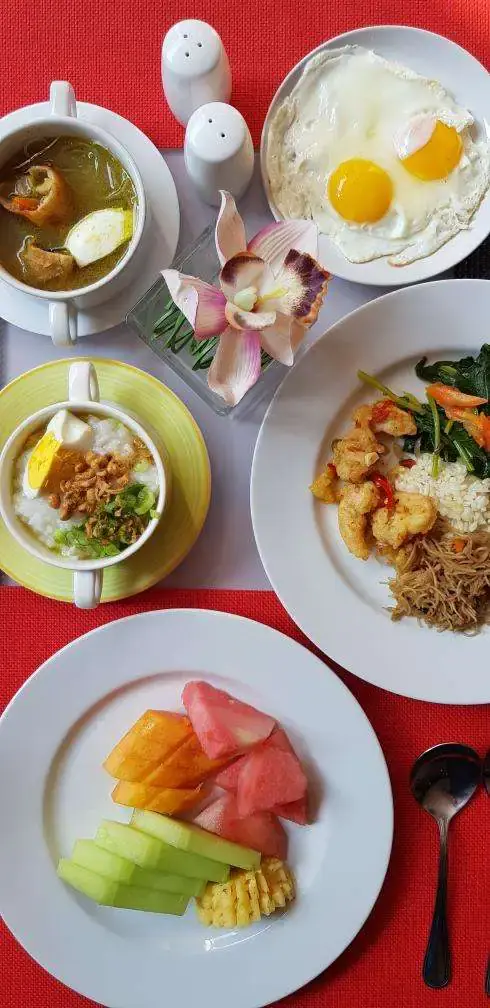 Gambar Makanan La Table - Ibis Jakarta Arcadia Hotel 13