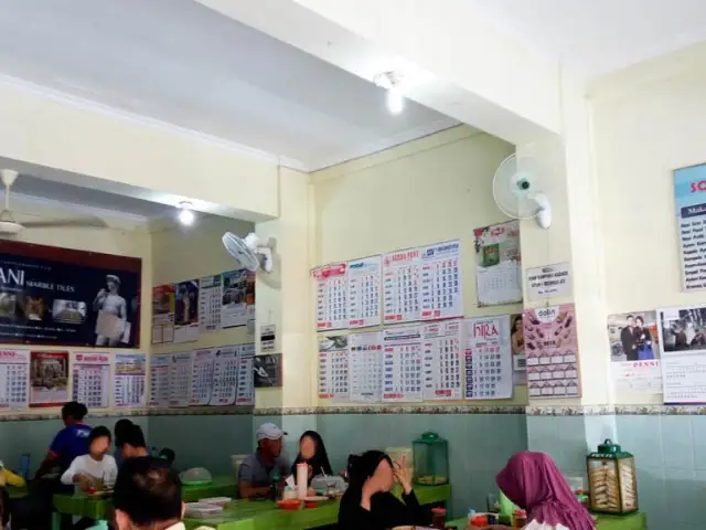 Gambar Makanan Soto Setabelan 19