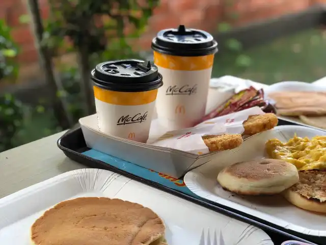 McDonald's & McCafé Food Photo 5