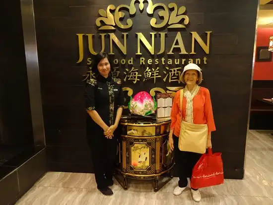 Jun Njan Seafood Restaurant