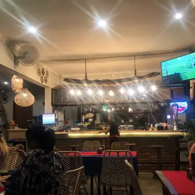 Sendok Road 66 Bar & Restaurant