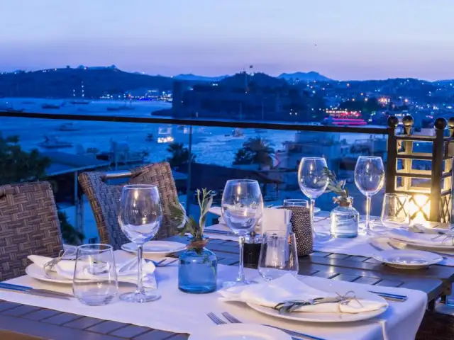 Ena Terrace Restaurant'nin yemek ve ambiyans fotoğrafları 2