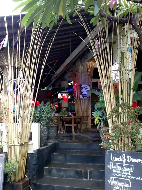 Gambar Makanan Tropis Bay Restaurant and Bar 19