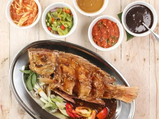Gambar Makanan Dermaga Seafood Restaurant 14