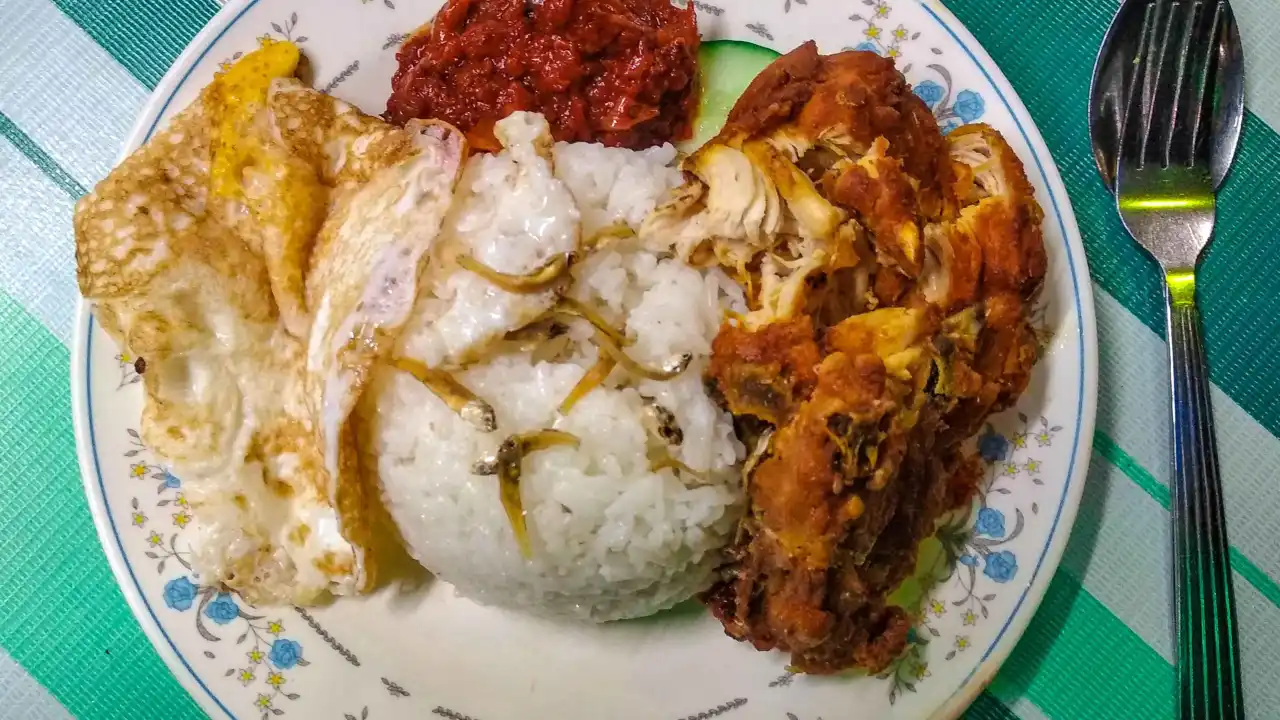 ikan bakar & yong tau foo station keretapi original