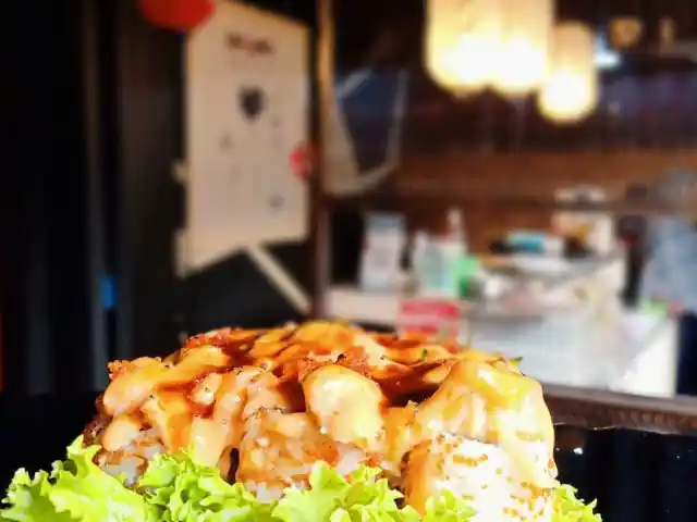 Gambar Makanan Ikumi Ramen & Sushi 4