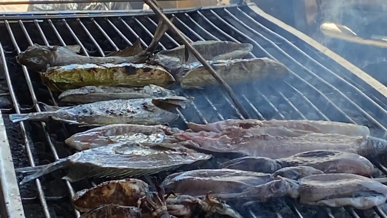 Warung Makan Ikan Segar Lae-Lae