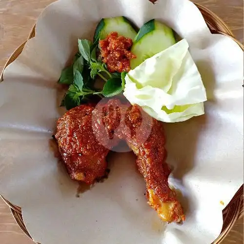 Gambar Makanan Ayam Panggang Bumbu Merah & Nasi Rawon Chen-Chen, Tukad Balian 2