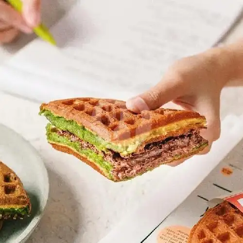 Gambar Makanan Pocoyo Premium Waffle & Hotdog, AM Sangaji 16
