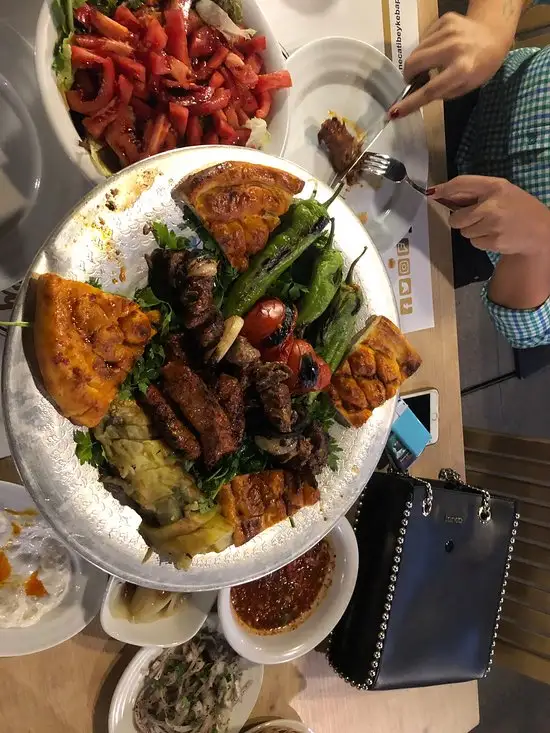 Necati Bey Kebap'nin yemek ve ambiyans fotoğrafları 11