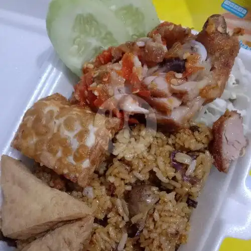 Gambar Makanan Nasi Goreng dan Ayam Gepuk Bu Erwe, Candisari 16