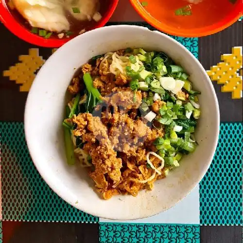 Gambar Makanan Bakmi Ayam Keriting Bowo 1