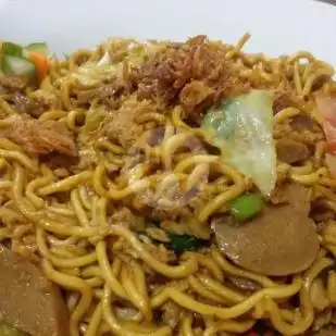 Gambar Makanan Nasi Goreng Tresno Koe Wong Tegal, Komplek Arco Depok 10