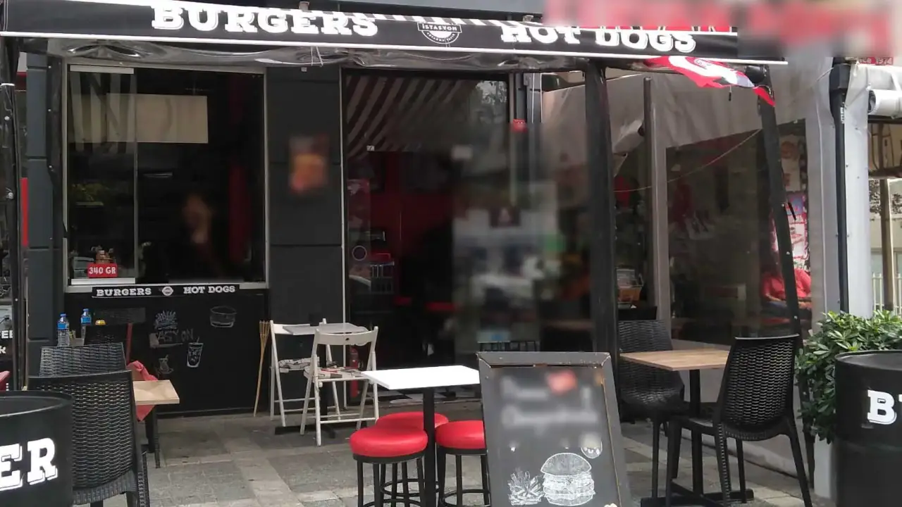 İstasyon Burgers & Hotdogs