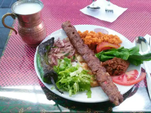 Kebapcı Kardeşler Özcan Usta'nin yemek ve ambiyans fotoğrafları 13