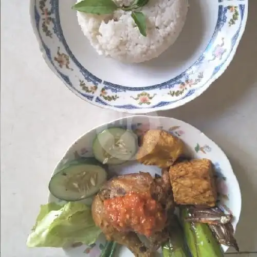 Gambar Makanan Nasi Pecel Asli Nganjuk Bu Ayu, Selaparang 14