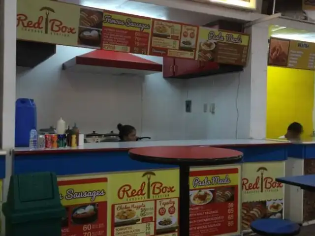 Red Box Sausage Station Food Photo 3