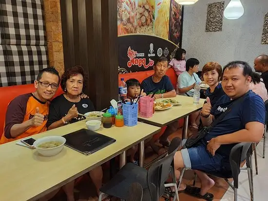 Gambar Makanan Bakmi Naga Resto Gatsu Denpasar 14