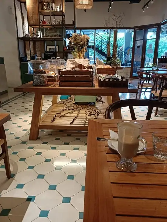 Gambar Makanan Bali Bakery Kuta Point Ardenia 8