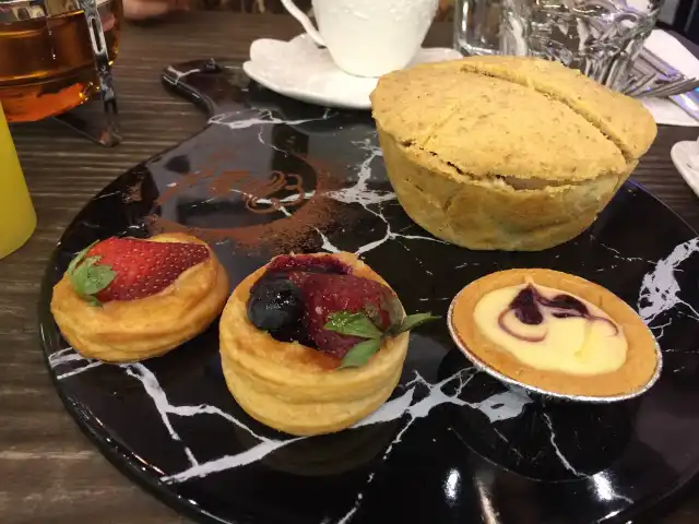 Taka Patisserie Food Photo 16