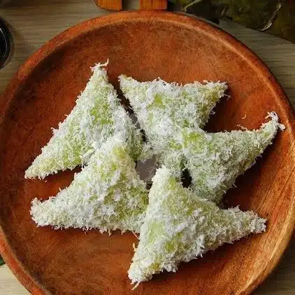 Gambar Makanan Kue Putu Medan Toko 3 Seberang 2