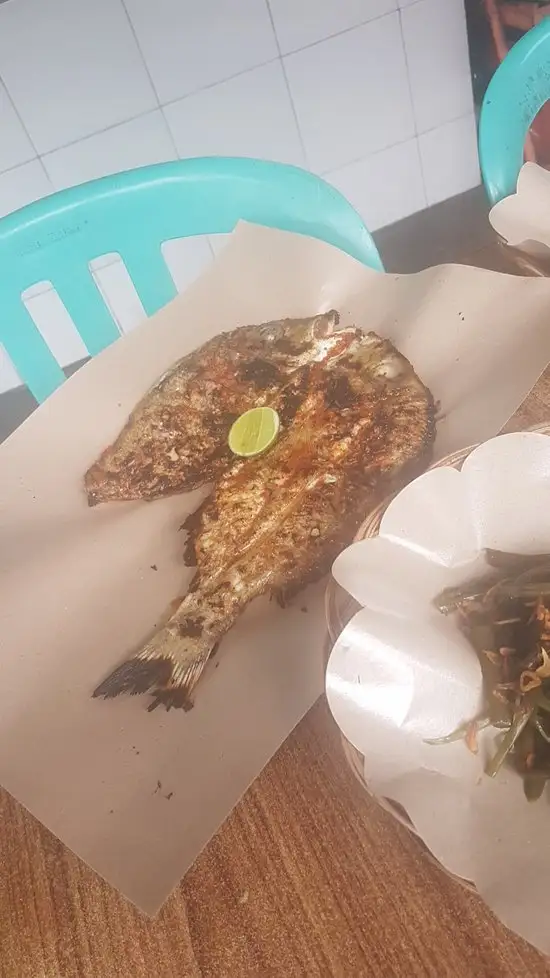 Gambar Makanan Warung Mami Ikan Bakar 3