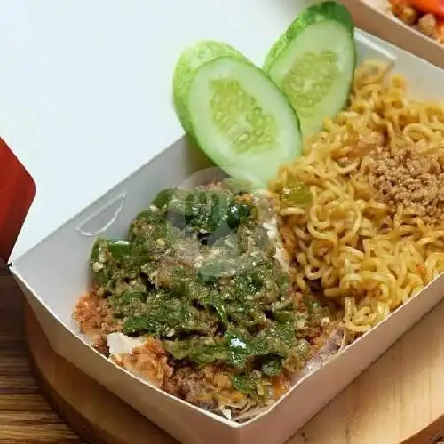 Gambar Makanan Ayam Penyet Sambel Petir (Ibu Ais), Pondok Indah 7