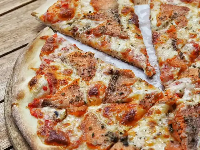 Sünger Pizza Restaurant'nin yemek ve ambiyans fotoğrafları 10