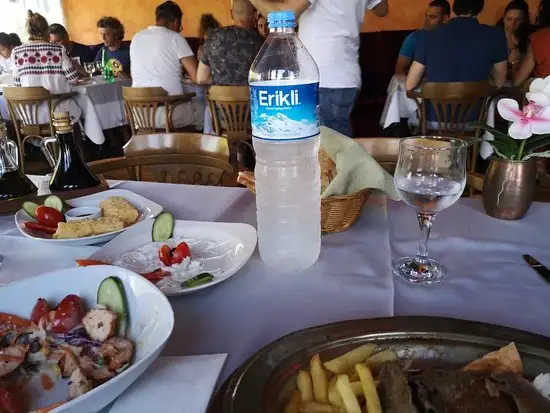 Omar Restaurant'nin yemek ve ambiyans fotoğrafları 28