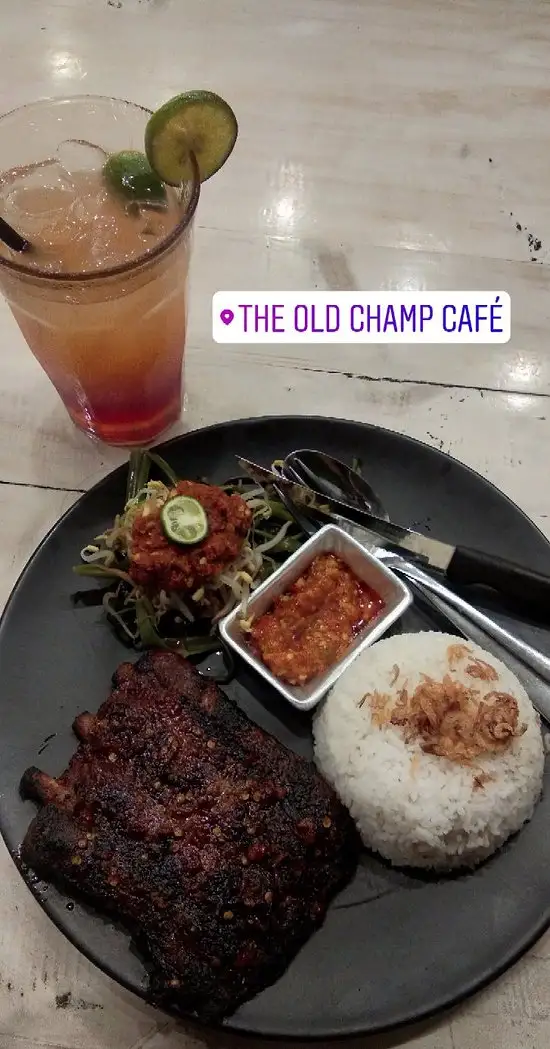 Gambar Makanan The Old Champ Cafe 13