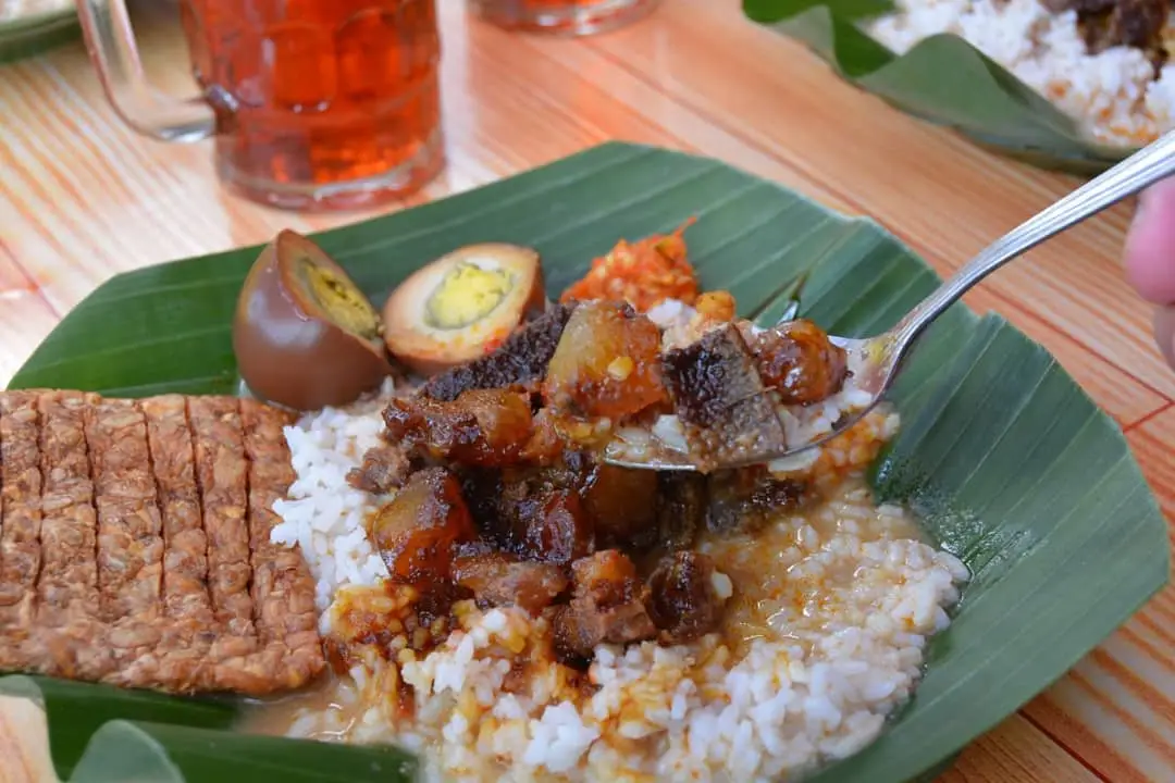 nasi gandul Mbak Kitut