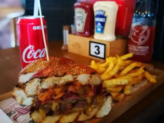 Murat Chef Burger'nin yemek ve ambiyans fotoğrafları 5