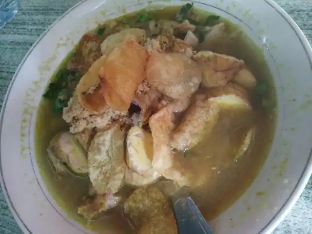 Gambar Makanan Soto Ayam Pak Hartono 3