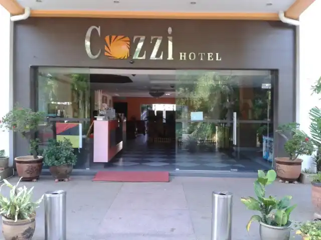 Cozzi Hotel, Teluk Kemang