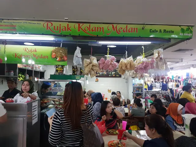 Gambar Makanan Rujak Kolam Medan 12