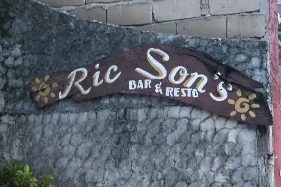 Ric Sons Bar and Restaurant Food Photo 5
