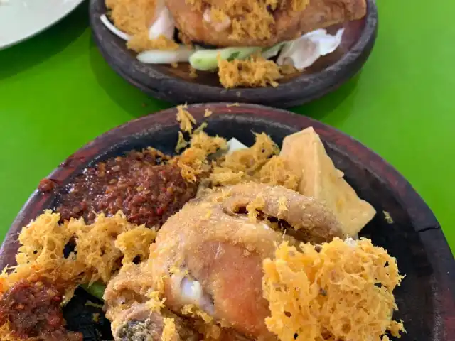 Nasi Ayam Penyet Sarang Lebah Food Photo 3