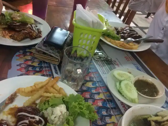 Awie Sup Belut Food Photo 3