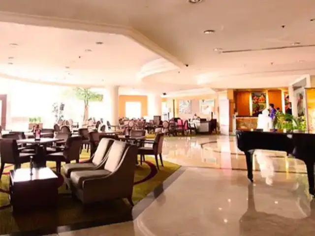 Gambar Makanan Marble Court Lobby Lounge - Hotel Ciputra 3