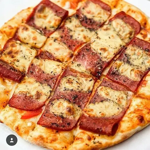 Gambar Makanan Pizza Prank 3