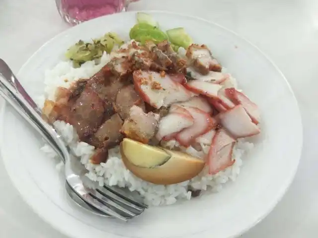 Gambar Makanan Nasi Campur Akwang Pontianak 10