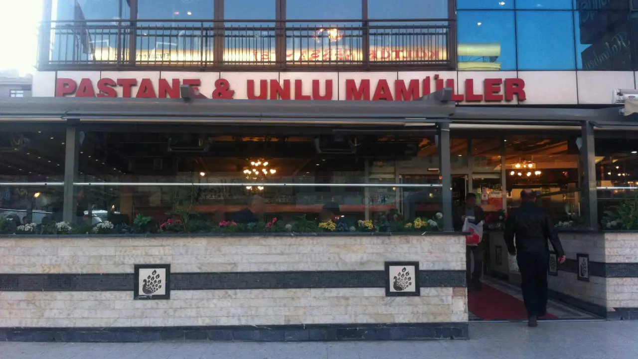 Cumhuriyet Halimbey Restaurant