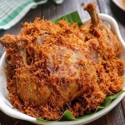 Gambar Makanan Ayam Goreng Pejantan Momski Yuga, Gang Sukaresik 3 (Gang Pojok) 19