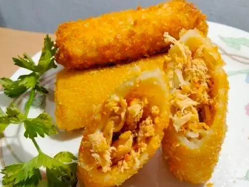 Risoles Ayam Thaican & Sempol Ayam Enake Food, Perum. Guwosari
