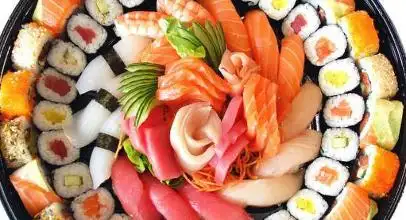 Sushi Halal Azumi Food Photo 1