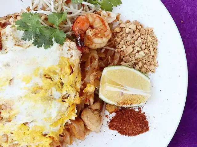 Just Thai Food Photo 19