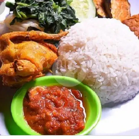 Gambar Makanan Nasi Tempong Mak Siti  1